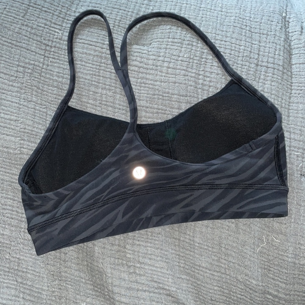 Lululemon Flow Y Bra - Picture 4 of 4